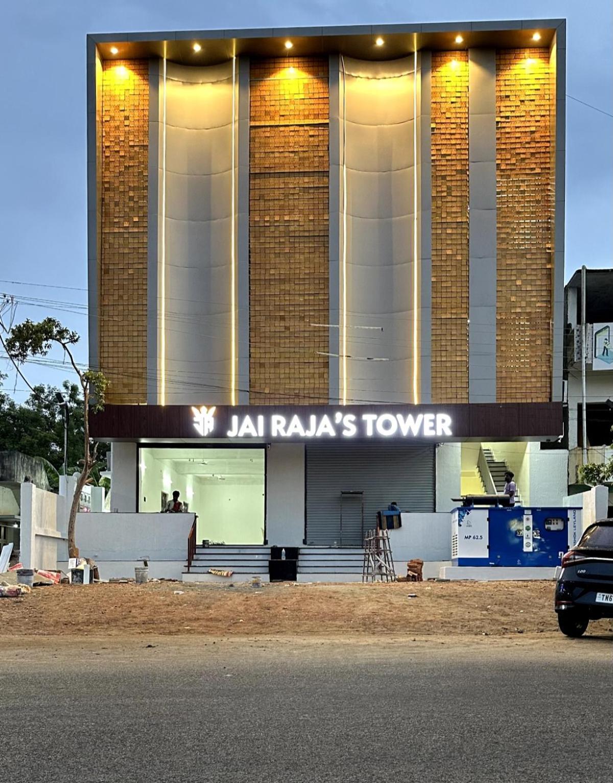 Jai Raja'S Tower Hotel Kāraikkudi Exterior foto